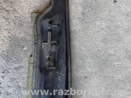 Накладка під лобове скло для Volkswagen Golf VI Mk6 (08-12) Костопіль 1K0805277