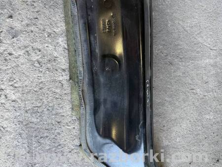 Накладка під лобове скло для Volkswagen Golf VI Mk6 (08-12) Костопіль 1K0805277