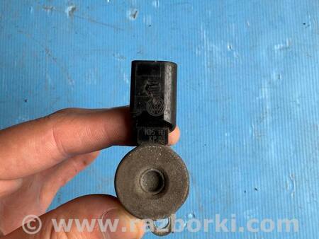 Клапан фазорегулятора для Volkswagen Golf VI Mk6 (08-12) Костопіль 03C 906 455 A