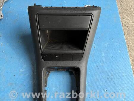 Центральна Консоль для Volkswagen Golf Plus Mk5 (12.2004-09.2014) Костопіль 5N1863476