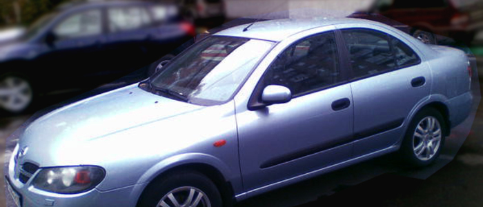 ФОТО Almera & Mazda Здолбуновская 1